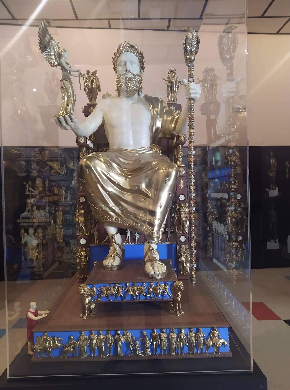 5 ideias de títulos:
1. A História Perdida: O Que Aconteceu com a Estátua de Zeus?
2. Desvendando o Mistério: O Fim da Estátua de Zeus em Olímpia
3. Ruínas e Relíquias: O Legado da Estátua de Zeus
4. Deusa e Destruição: As Teorias Sobre o Fim da Estátua de Zeus
5. A Grande Estátua de Zeus: Uma Maravilha Que Não Existe Mais