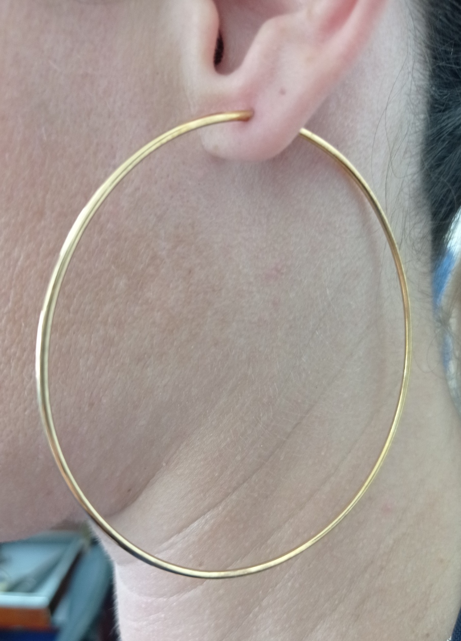 brinco de argola de ouro vs prata qual escolher