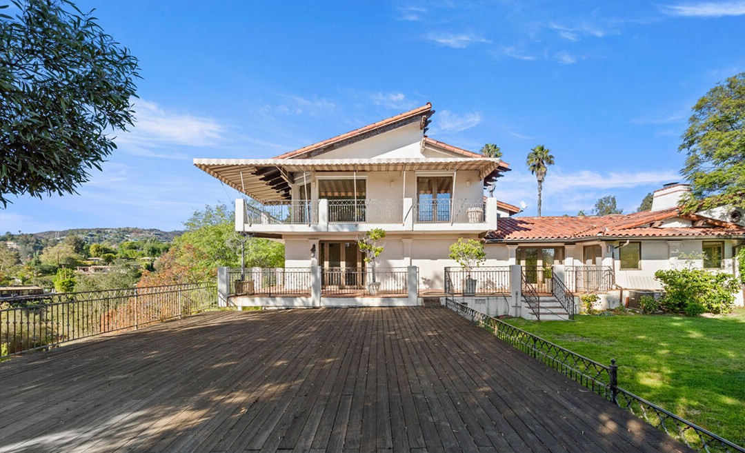 Mansões de Celebridades com Pistas de Pouso: Luxo e Aviação Privada