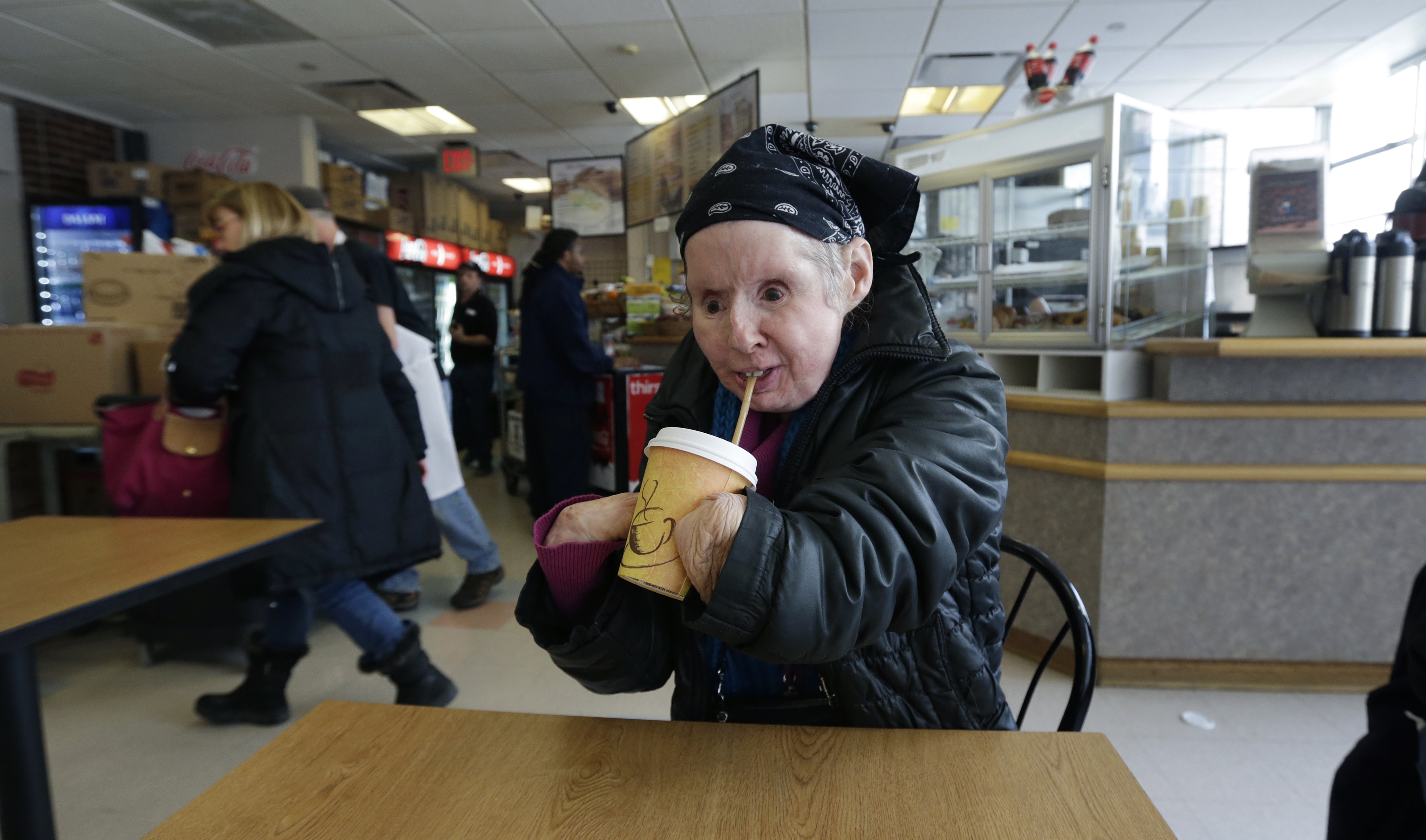Charla Nash Hoje: Vida Após o Ataque e o Ativismo Contra a Posse de Primatas
