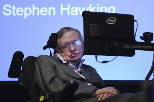 como o stephen hawking fala