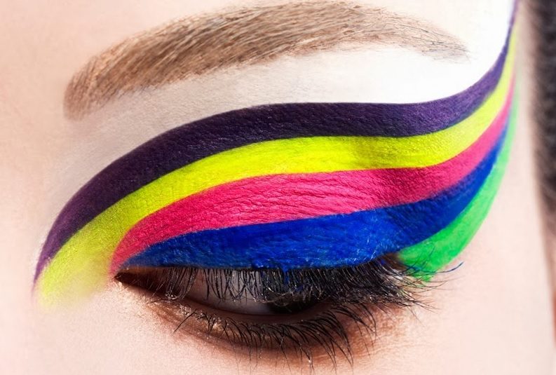 Como a Indústria de Tintas Cria Nomes Criativos para Suas Cores