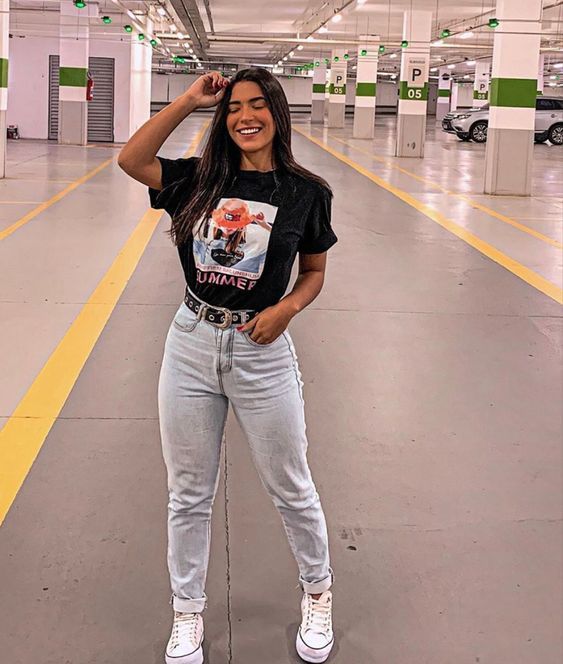 1. Descubra seu Estilo Universal: Um Guia Completo
2. Os 7 Estilos Universais: Como Combinar Peças
3. Estilo Padrão Feminino: Desvendando os Segredos
4. De Esportivo a Dramático: Conheça Todos os Estilos
5. Como os 7 Estilos Universais Moldam a Moda Atual