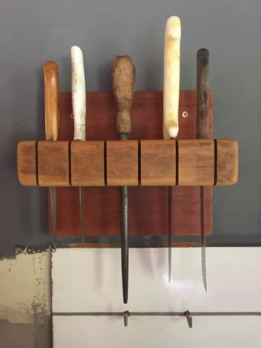 erros comuns ao escolher faqueiro de madeira