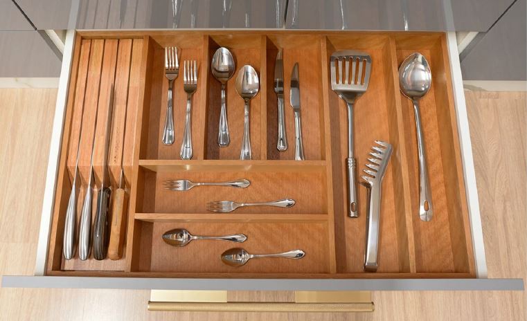 erros comuns ao escolher faqueiro de madeira