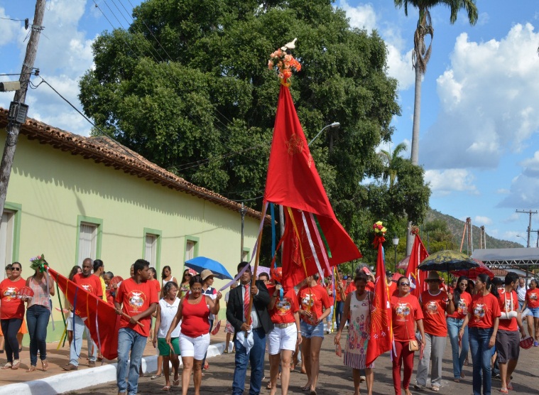 melhores cidades para vivenciar a folia do divino tocantins