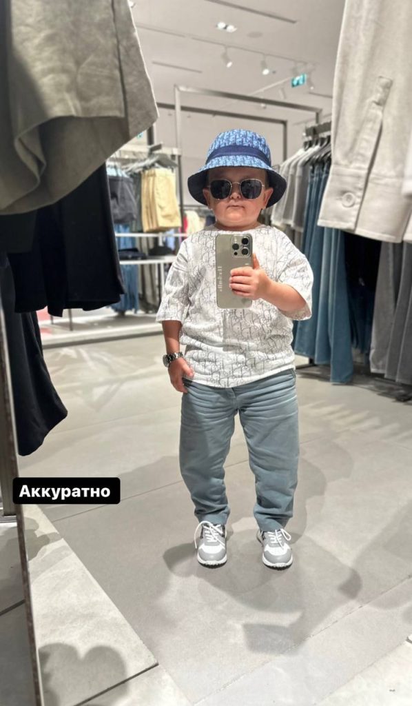 Peso e Saúde
3. Hasbulla vs. Abdu Rozik: A Rivalidade que Conquistou a Internet
4. O Impacto de Hasbulla no Mundo do MMA e Entretenimento
5. A Carreira de Hasbulla no UFC: O Que Esperar?