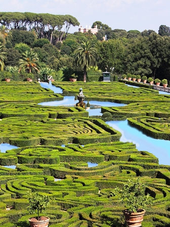 Nínive vs. Babilônia: Onde Estariam os Jardins Suspensos?