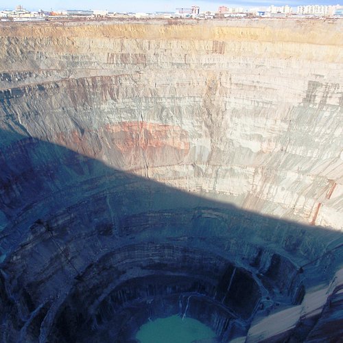 Viagem à Antártida: O Legado da Estação Mirny e do Sloop Mirny