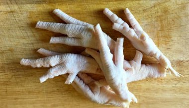 o que quer dizer sonhar com pé de galinha