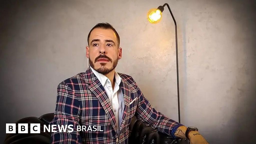 1. Red Pill: Da Ficção à Realidade Online - O Que Você Precisa Saber
2. Desvendando o Movimento Red Pill: Origens