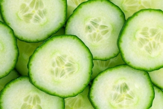 Entenda a Ciência e a Culinária; A Verdade Sobre o Pepino: Por Que Ele É Ambos?; Além do Tomate: Outros 'Vegetais' Que São Frutos Botânicos; Pepino na Cozinha: Como Usar Este Versátil Alimento em Suas Receitas; Benefícios do Pepino: Mais do Que Apenas Água e Sabor