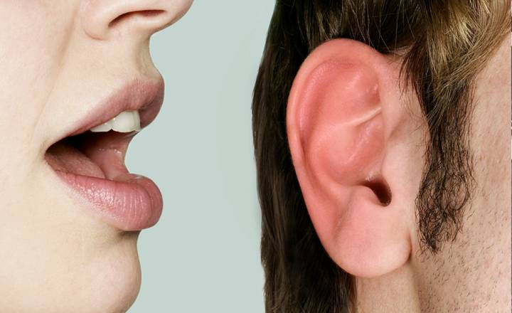 quando a orelha direita esquenta o que significa