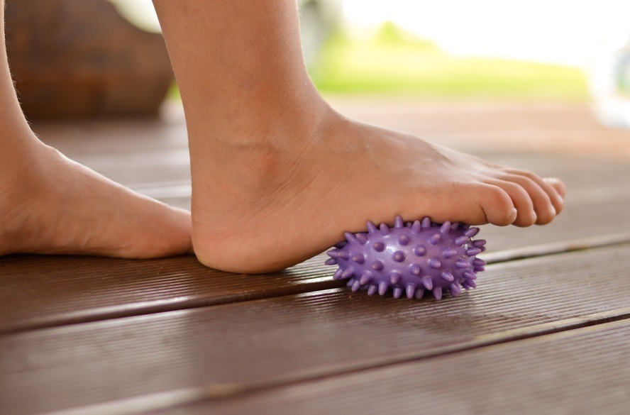 melhores exercicios para pes em casa com custo zero