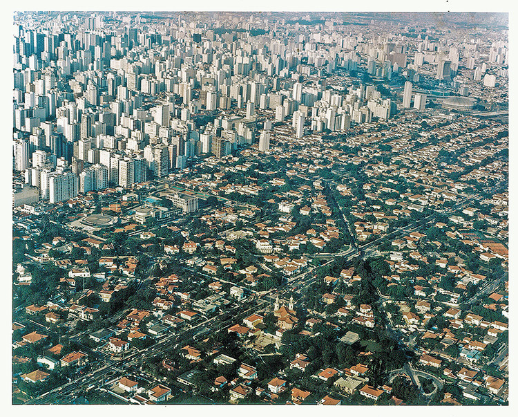 A História e Evolução do Sonho Americano: Da Origem aos Dias Atuais