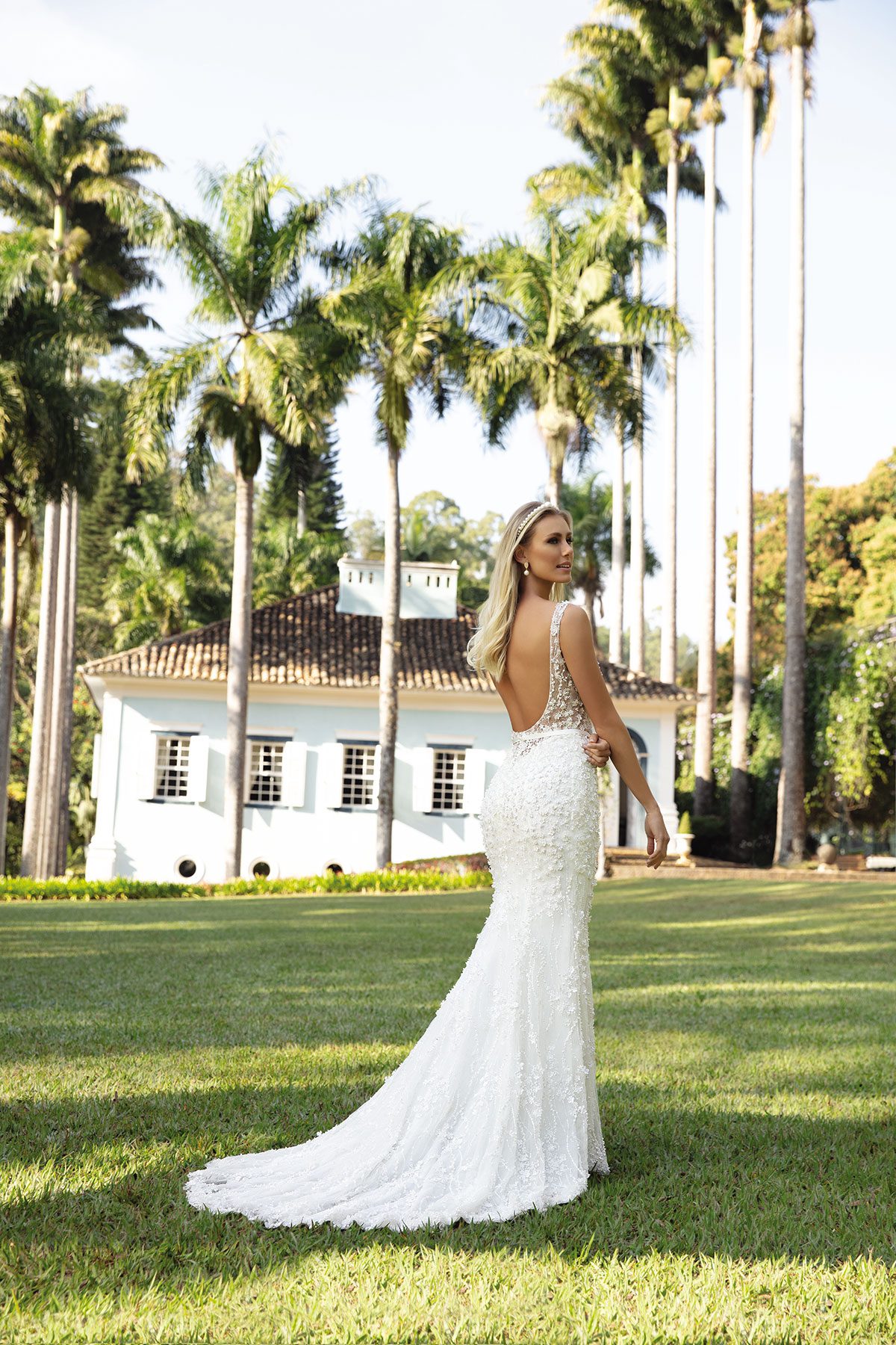 vestido de noiva para casamento no campo simples e elegante