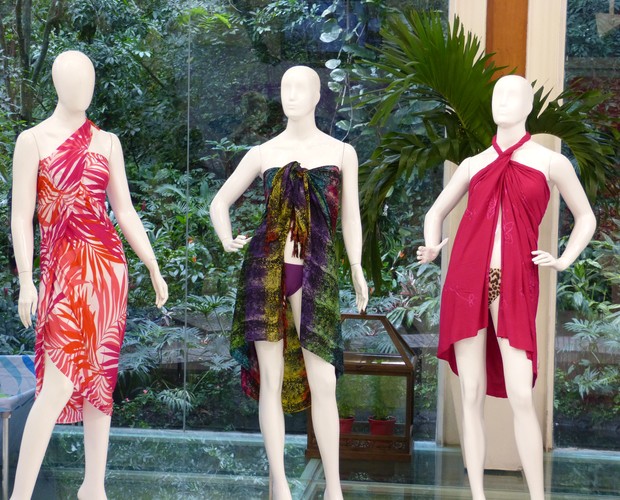 como transformar canga em vestido frente única