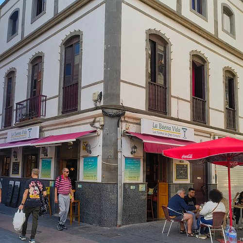 lanterna lounge bar vs café de la musique palmas
