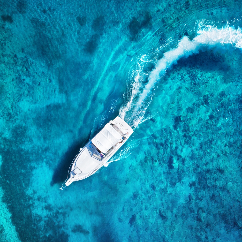 sonhar que está caindo do barco